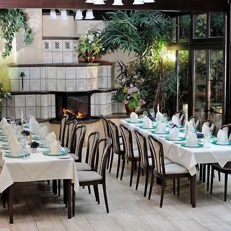 Wald-cafe Hotel-restaurant 4*